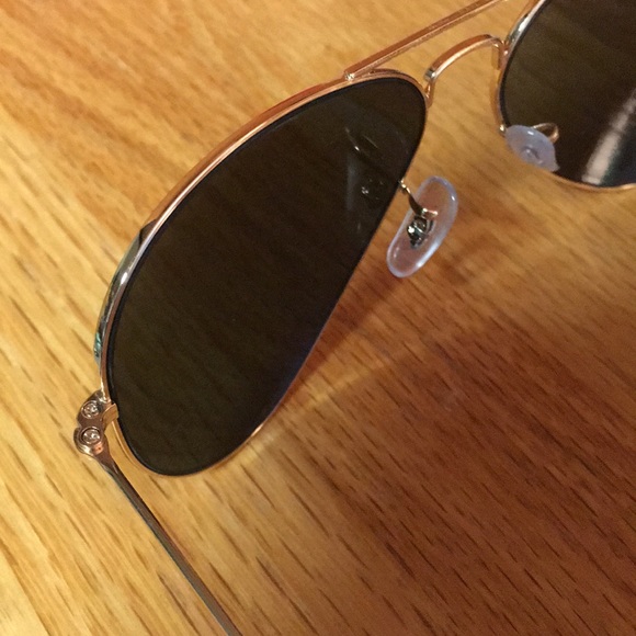 Rayban Aviator Sunglasses - Picture 6 of 7